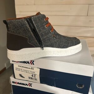 Romika Plaid Hybrid Sneaker/Boot New In Box